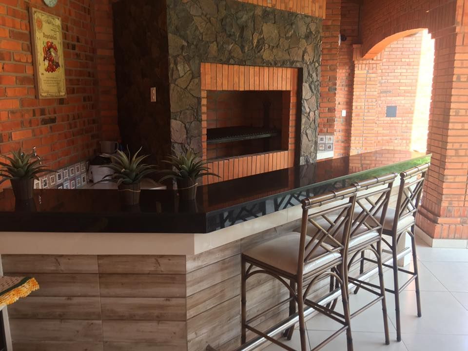 Vendo Lujosa residencia en barrio Jara — foto 3