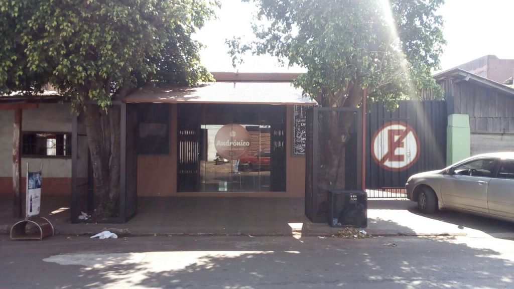 Alquilo Salon Amueblado para Cafeteria Comedor Zona Centro — foto 2