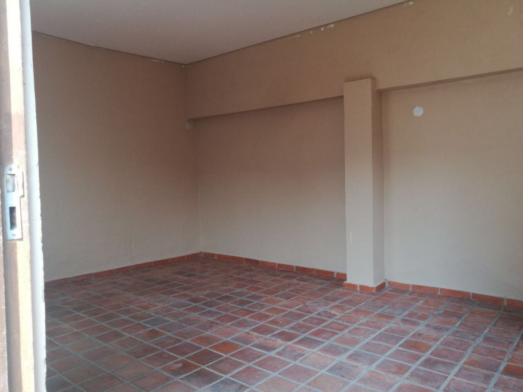 ¡ALQUILO SALONES EN NSA CPIRIBEBUY! ZONA CENTRO — foto 3