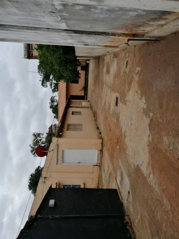 VENDO CASA EN FERNANDO DE LA MORA ZONA IGLESIA MEDALLA MILAGROSA — foto 2