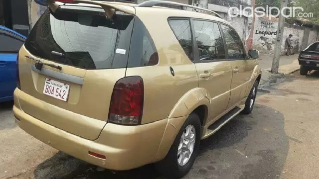 Ssangyong Rexton 2003 — foto 4