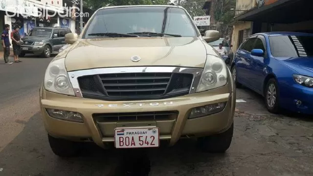 Ssangyong Rexton 2003 — foto 6