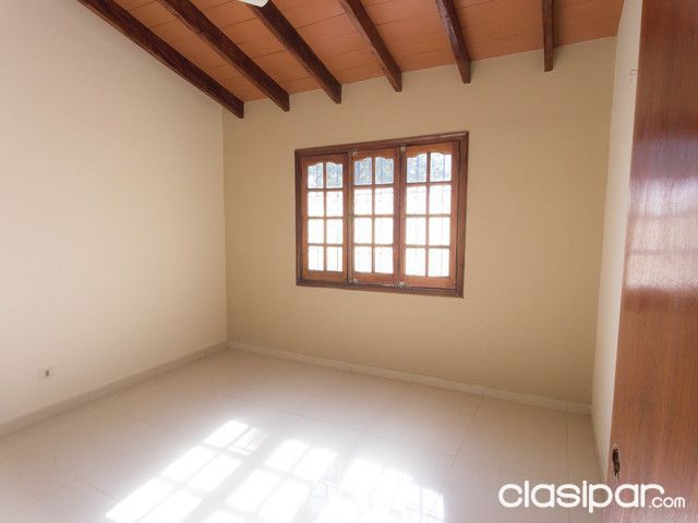 DUEÑO VENDE RESIDENCIA LAMBARÉ ZONA SEK — foto 2