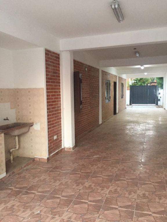 DEPARTAMENTO TIPO CASA ZONA PRIMER PRESIDENTE BARRIO MBURUCUYA — foto 2