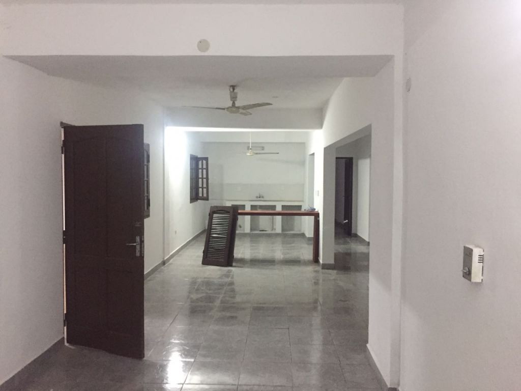 DEPARTAMENTO TIPO CASA ZONA PRIMER PRESIDENTE BARRIO MBURUCUYA — foto 3