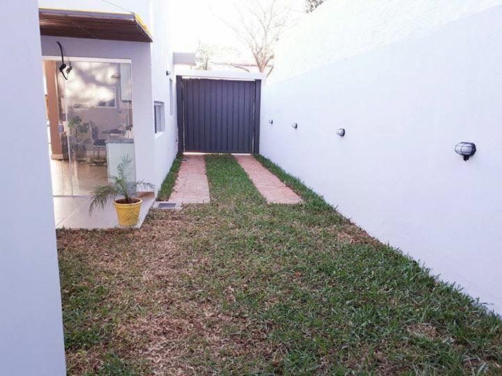 Vendo Chalet Lambare Gs.380.000.000 — foto 2
