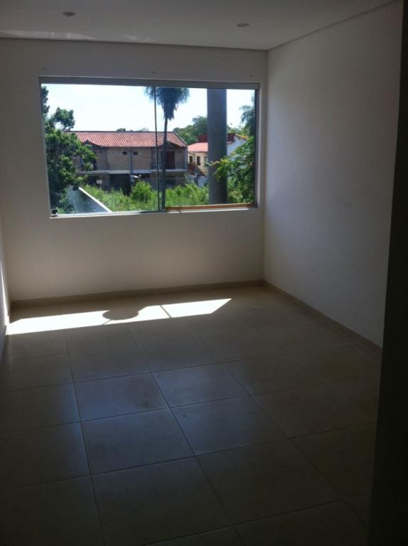 Duplex en LUQUE ZONA CONMEBOL HOTEL BOURBON COLEGIO PANAMERICANO — foto 2