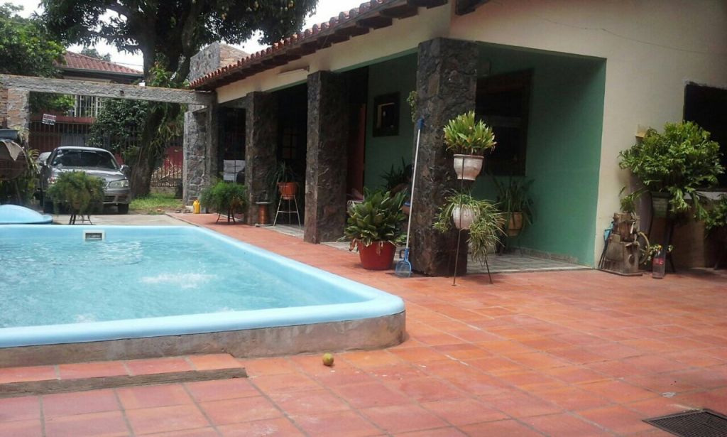 Vendo casa en Fdo. De la mora zona sur a 8 cuadras de mcal. Estigarribia — foto 3