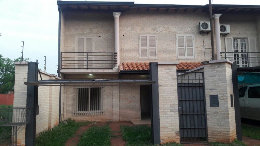 HERMOSO DUPLEX EN EL BARRIO SAN MIGUEL — foto 3