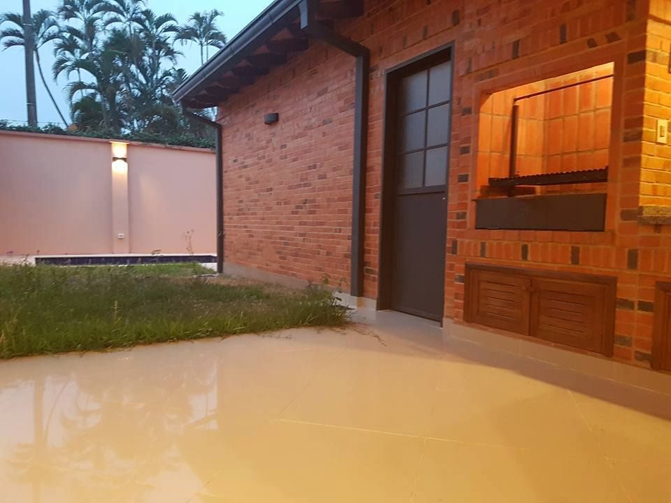 Dúplex a estrenar en el barrio Mburucuyá — foto 3