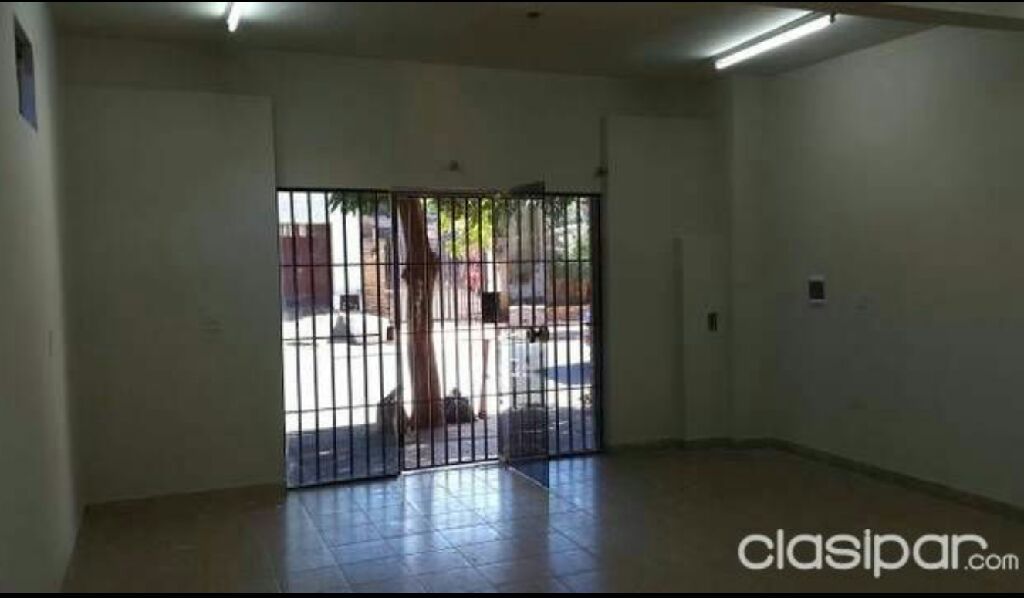 SALON EN EL MICROCENTRO DE SAN LORENZO — foto 3