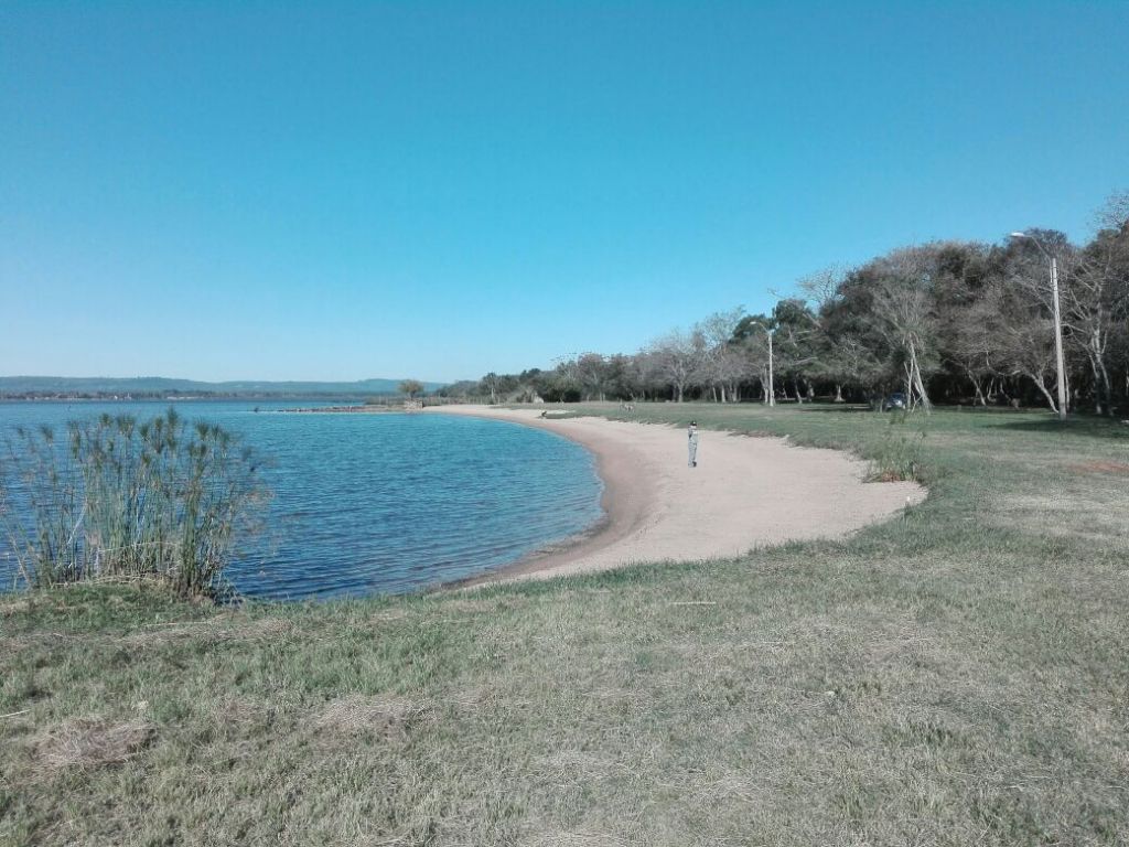 VENDO 2 TERRENOS EN BARRIO CERRADO COSTA LAGO DE YPACARAI — foto 2