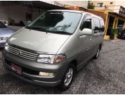 VENDO TOYOTA REGUIS FULL EQUIPO / DIÉSEL AUTOMATICO - DOBLE TECHO SOLAR - OFRECE ANTAR AUTOMOTORES - TR CON AUGUSTO CENTURION