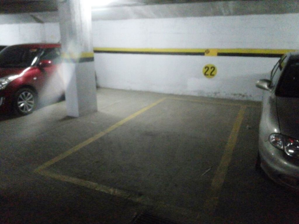 VENDO Garage sobre Mariscal Lopez casi Estados Unidos — foto 2