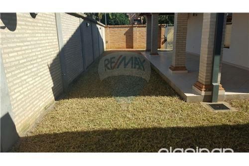 DUPLEX SEMI NUEVO AMOBLADO FERNANDO DE LA MORA EN VENTA A 2 CUADRAS DE INGAVI!!!!!! — foto 3