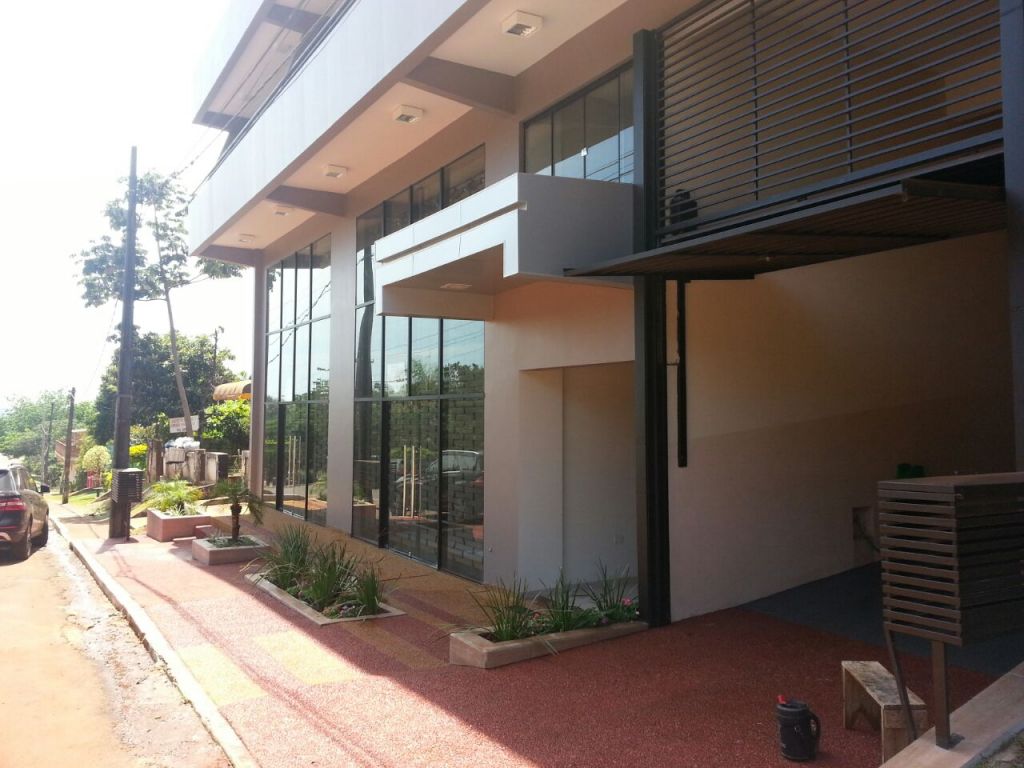 Alquilo salon Area 5 — foto 3
