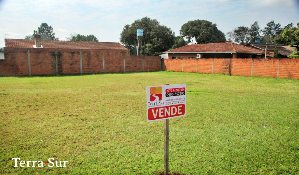 MAGNÍFICO TERRENO EN EL CENTRO DE BELLA VISTA — foto 2