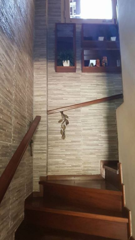 VENDO RESIDENCIA EN BARRIO HERRERA ASUNCION PARAGUAY — foto 3
