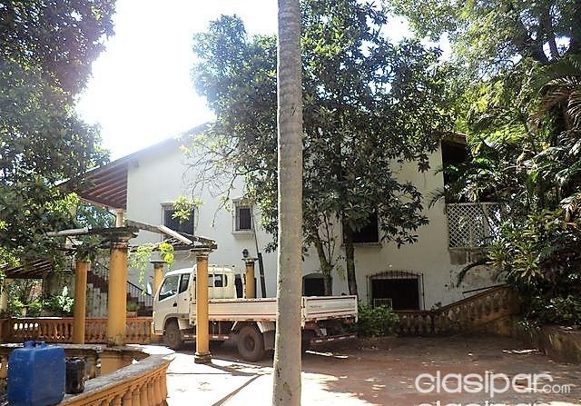 VENDO CASA EN AREGUA CENTRO — foto 2