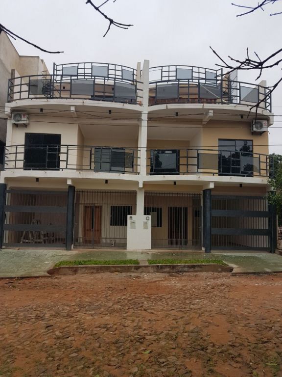 VENDO O FINANCIO O PERMUTO POR DESMAMANTES Y PAGO DIFERENCIA TRIPLEX DE 4 PLANTAS — foto 2