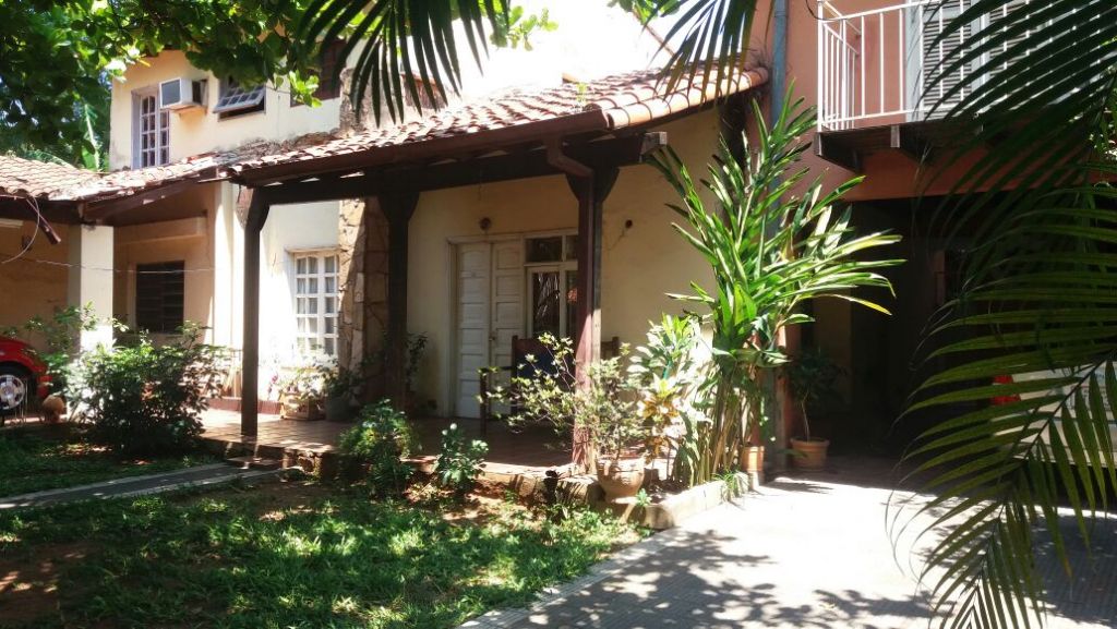 Vendo Única Casa a Valor de Terreno en Asunción B° Carmelitas 640 mt2 (conversable) — foto 2