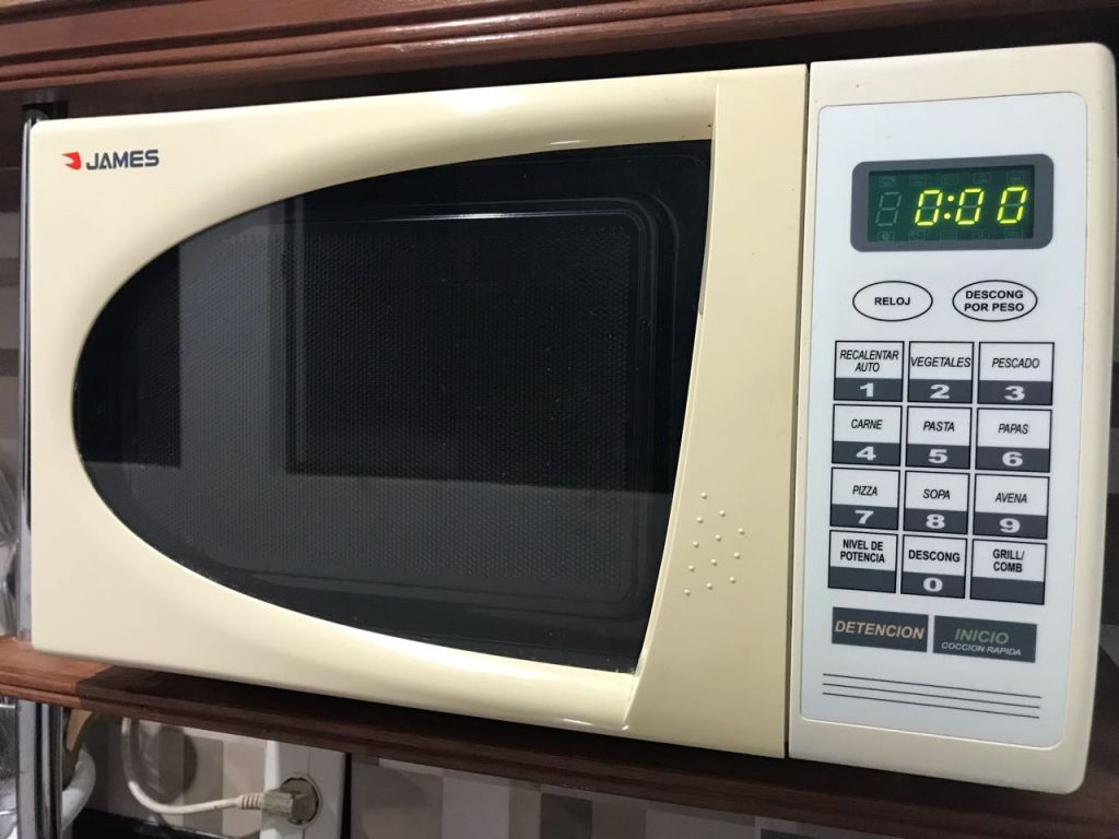 Microondas james 23 litros con grill - _uchihamario - ID 431790