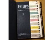 Vendo manual sobre arreglo y piezas de Philips comunicación División radios tel y varios. Philips