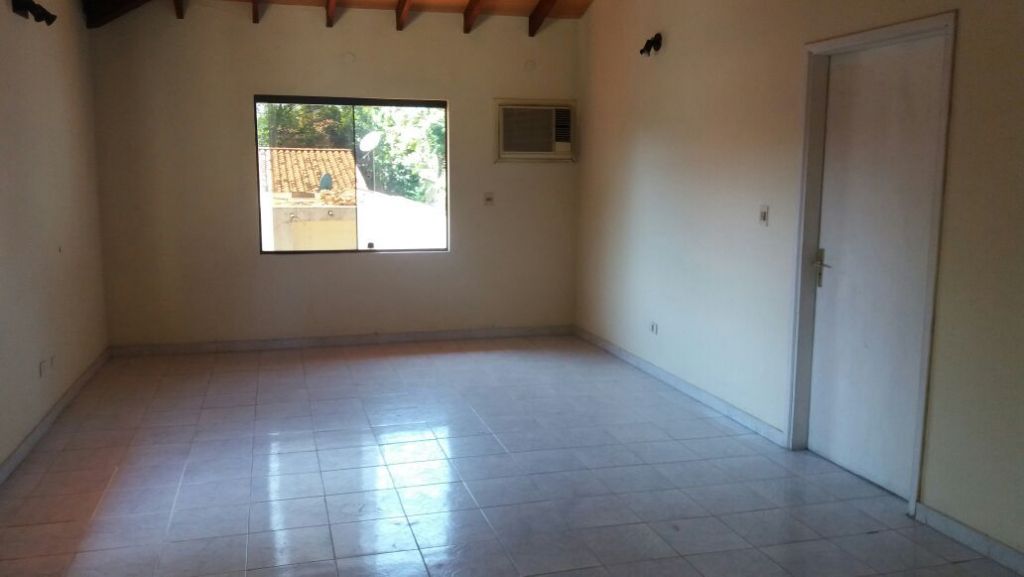 Oferta Vendo Casa En Asunción B° San Cristóbal sobre 4 de julio — foto 2