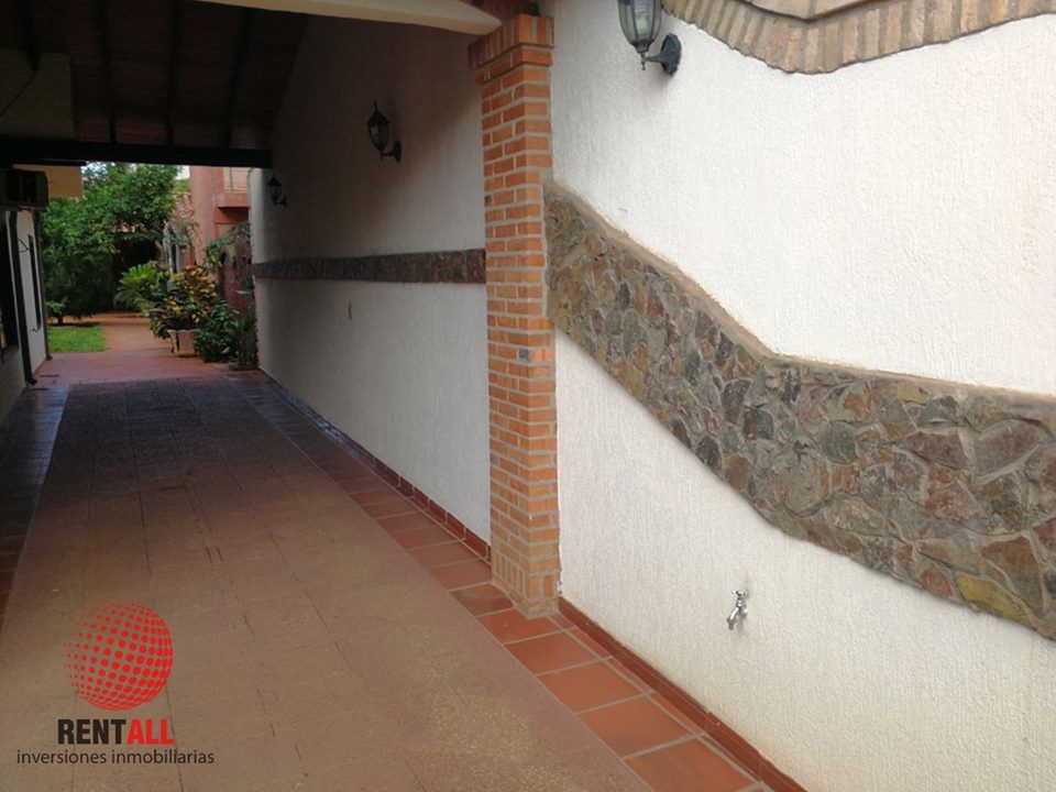 HERMOSA Casa en Fdo. de la Mora Zona Sur. — foto 2