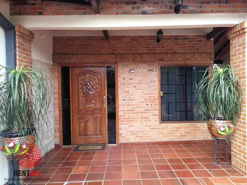 HERMOSA Casa en Fdo. de la Mora Zona Sur. — foto 3