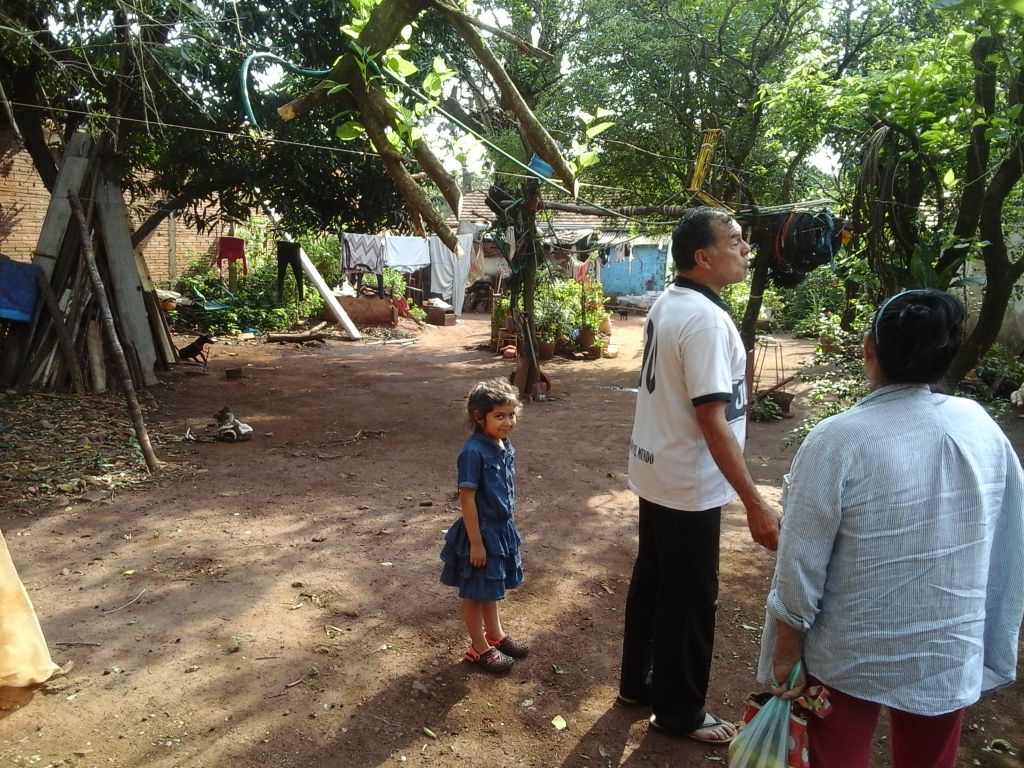 Terreno con casita en Encarnación-Bº Santa María 3 — foto 2