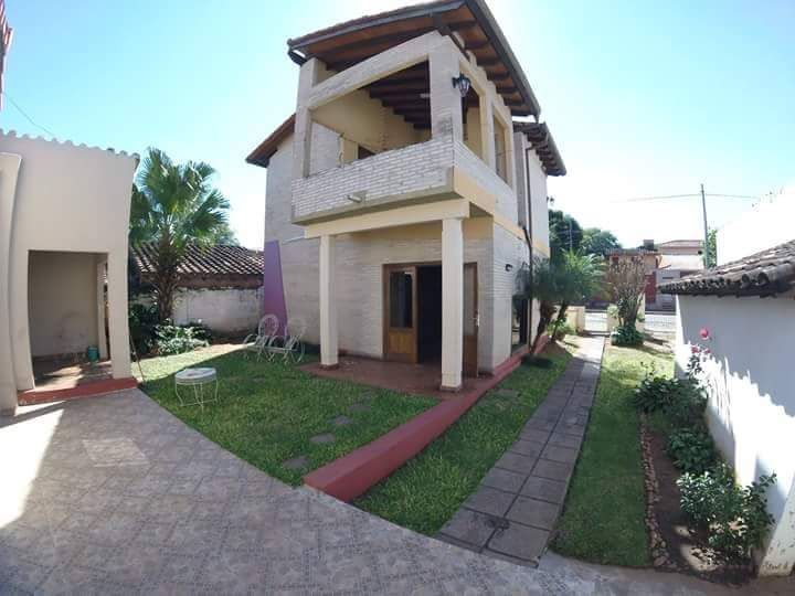 CASA EN BARRIO NAZARETH — foto 2