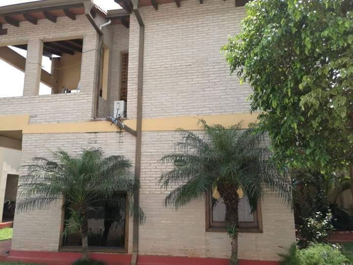 CASA EN BARRIO NAZARETH — foto 3