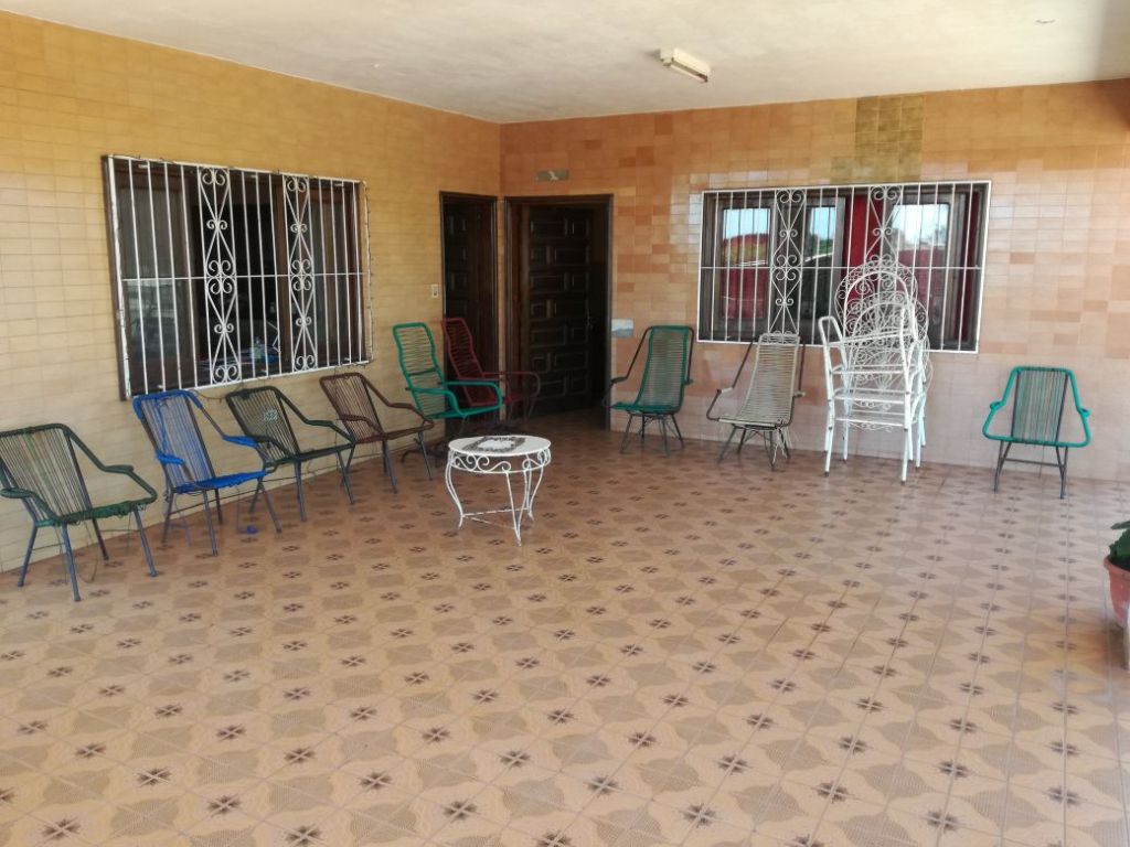 AMPLIA CASA CON SALONES COMERCIALES SOBRE RUTA 1 — foto 3