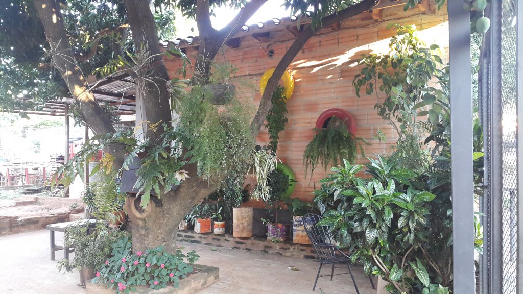 VENDO CASA EN BARRIO SAN MIGUEL - SAN LORENZO — foto 2