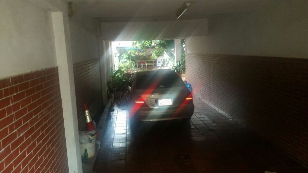 Amplia Casa de dos Plantas — foto 2