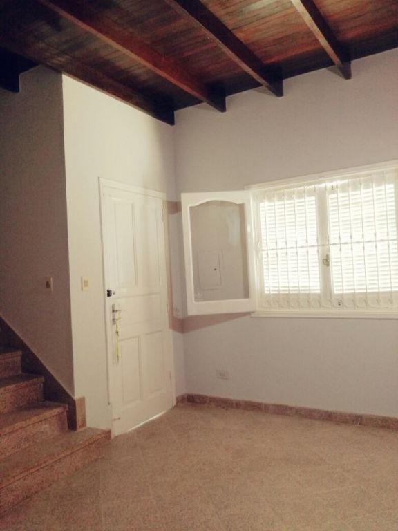 REMATO DUPLEX EN FDO DE LA MORA ZONA NORTE. HERMOSA UBICACIÓN, CERCA DE TODO!!REGALOOO!! — foto 3
