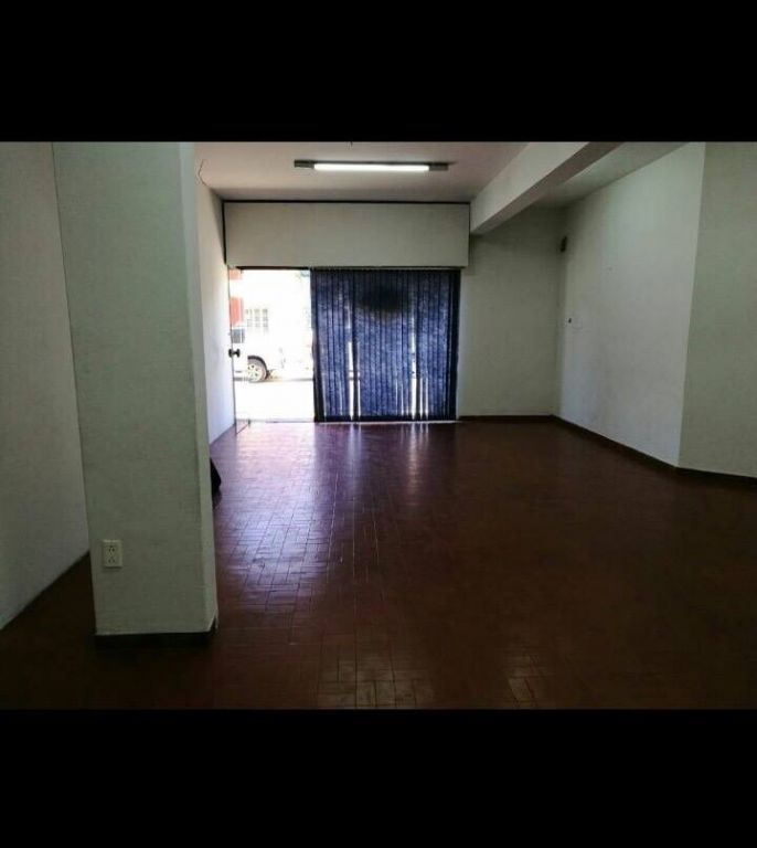 Alquilo salón comercial — foto 2