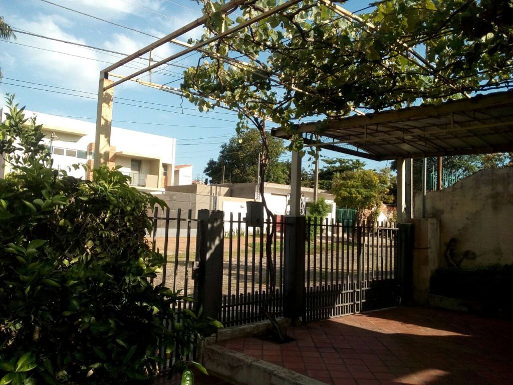 VENDO CASA EN LAMBARÉ — foto 3