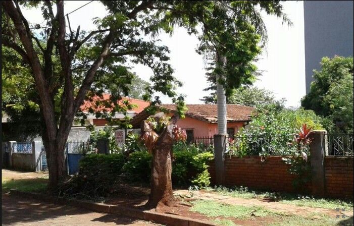 ATENCION INVERSIONISTAS!!! - VENDO PROPIEDAD 25 X 38 - EN EL BARRIO BOQUERON A 100 METROS DEL LAGO — foto 3