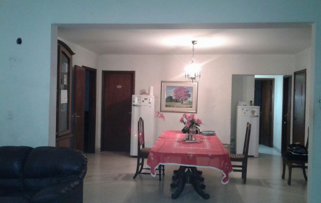 Vendo Casa en Barrio Ykua Sati — foto 3