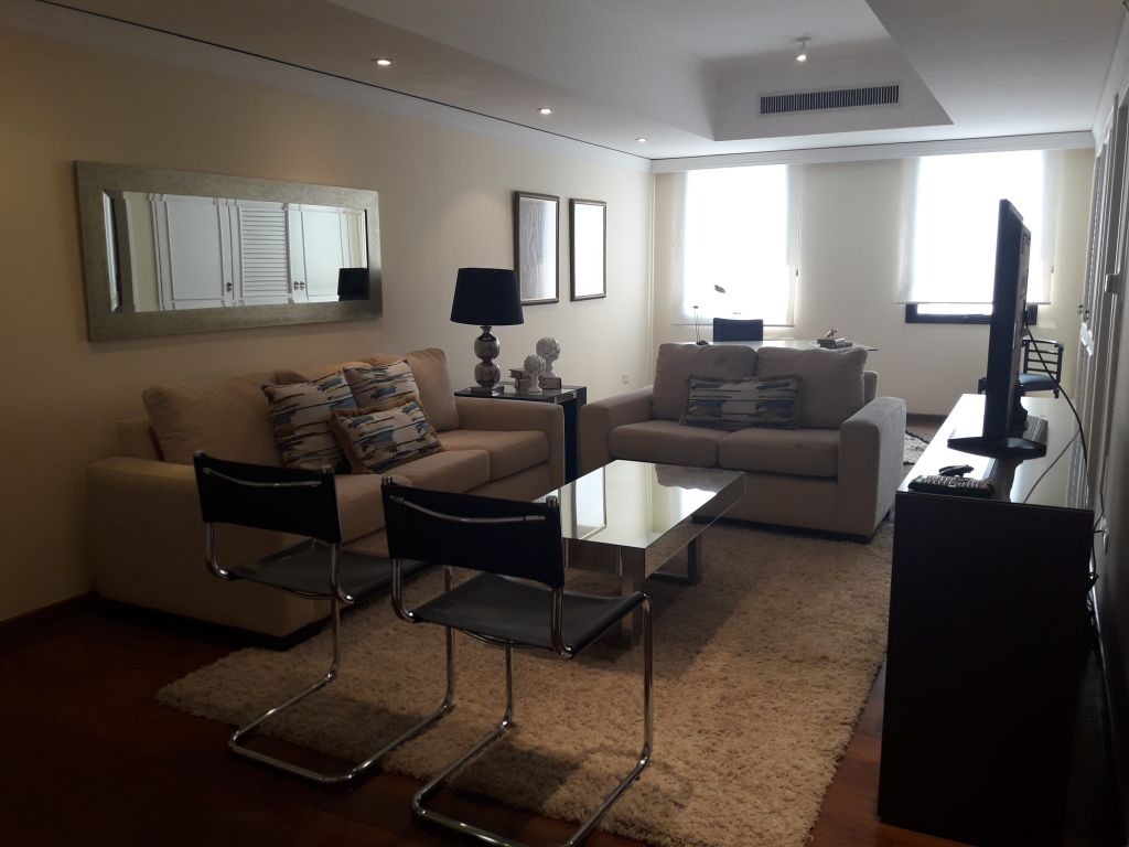Hermoso departamento con amoblado super de lujo zona General Santos — foto 2