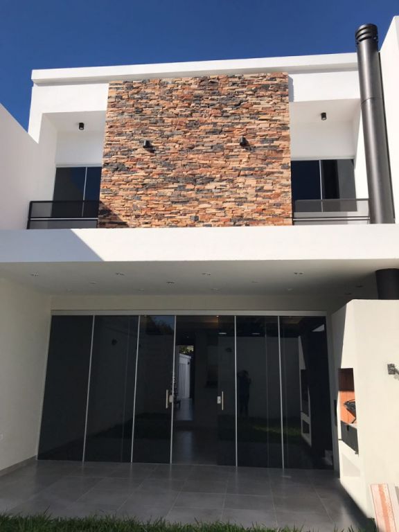 HERMOSO DUPLEX A ESTRENAR DE 200 M2 EN BARRIO VILLA AURELIA - ASUNCION — foto 3