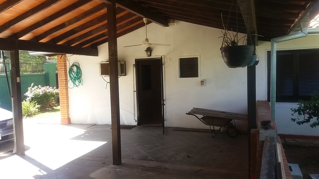 HERMOSA CASA EN MARIANO ROQUE ALONSO — foto 3