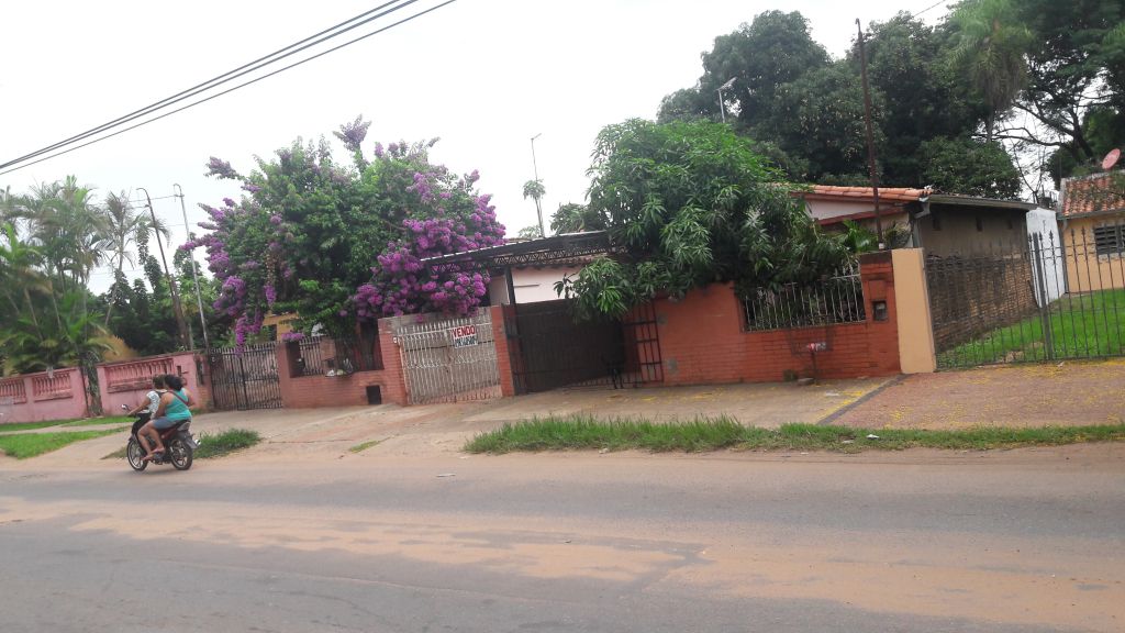 Vendo casa a pocas cuadras del shopping San Lorenzo — foto 3