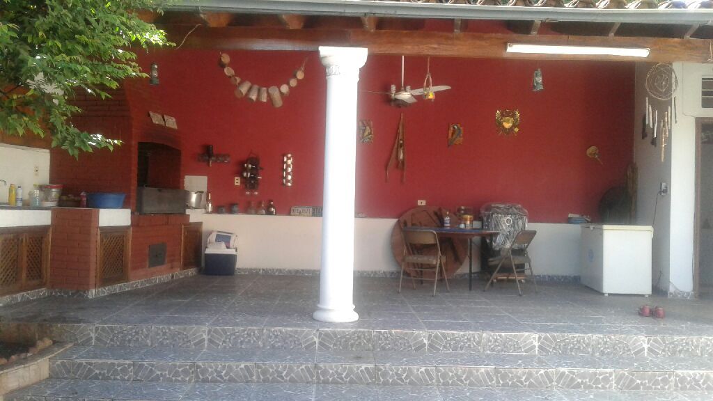 Vendo casa a 1 cuadra de Mcal. Lopez zona n — foto 3
