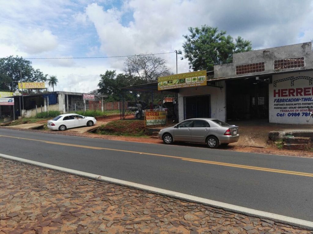 VENDO HERMOSA CASA CON TINGLADO, ESPECIAL PARA NEGOCIO EN UBICACIÓN INMEJORABLE — foto 3