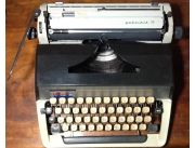 Vendo máquina de escribir Gabriele en perfecto estado
