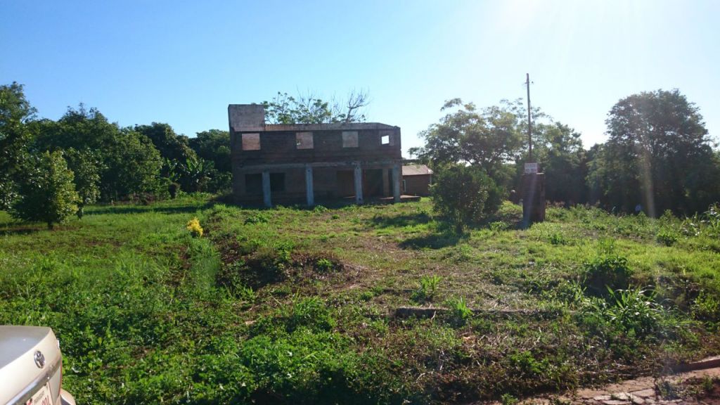 Por mudanza vendo Esquina Comercial en Hohenau Itapua — foto 3