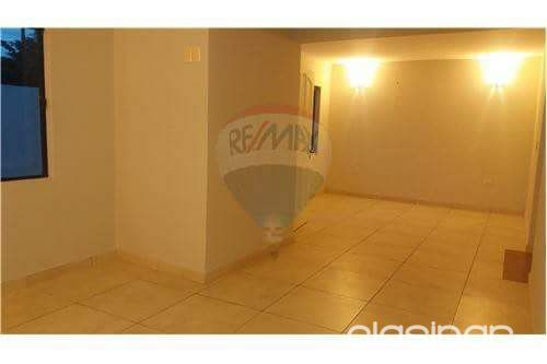 Vendo casa ubicada en san lorenzo (callei) sobre asfalto — foto 3